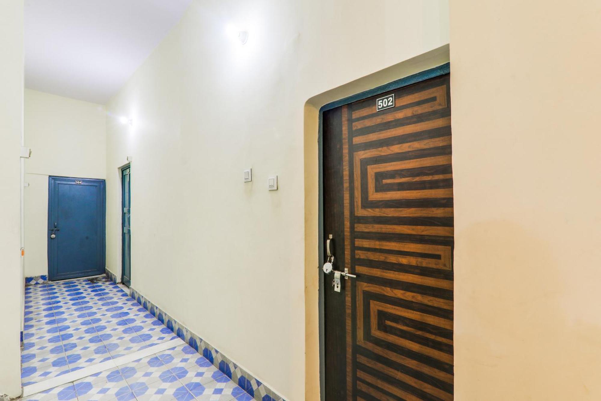 Hotel O Shree Hotel Mriduni Варанаси Экстерьер фото