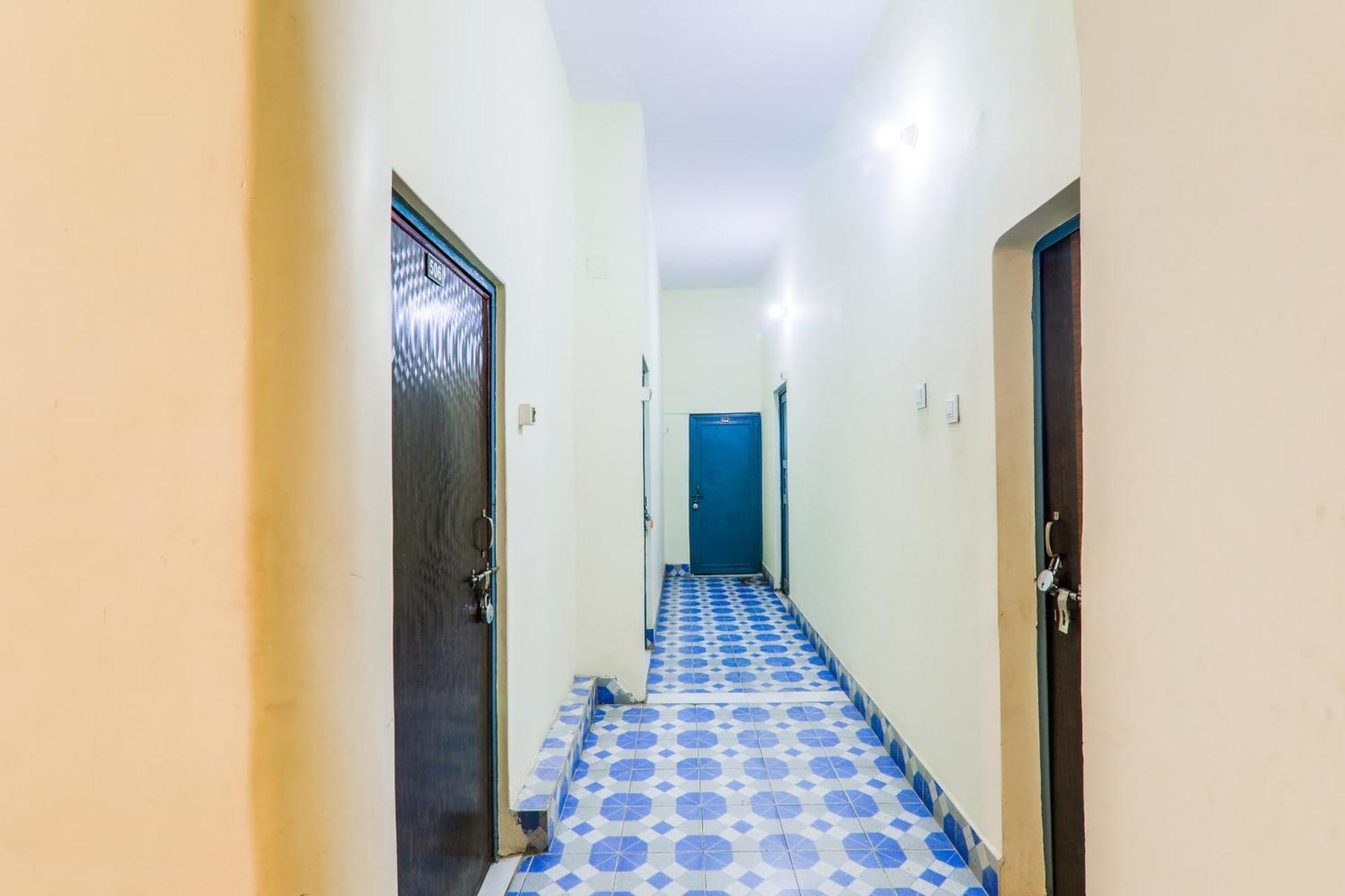 Hotel O Shree Hotel Mriduni Варанаси Экстерьер фото